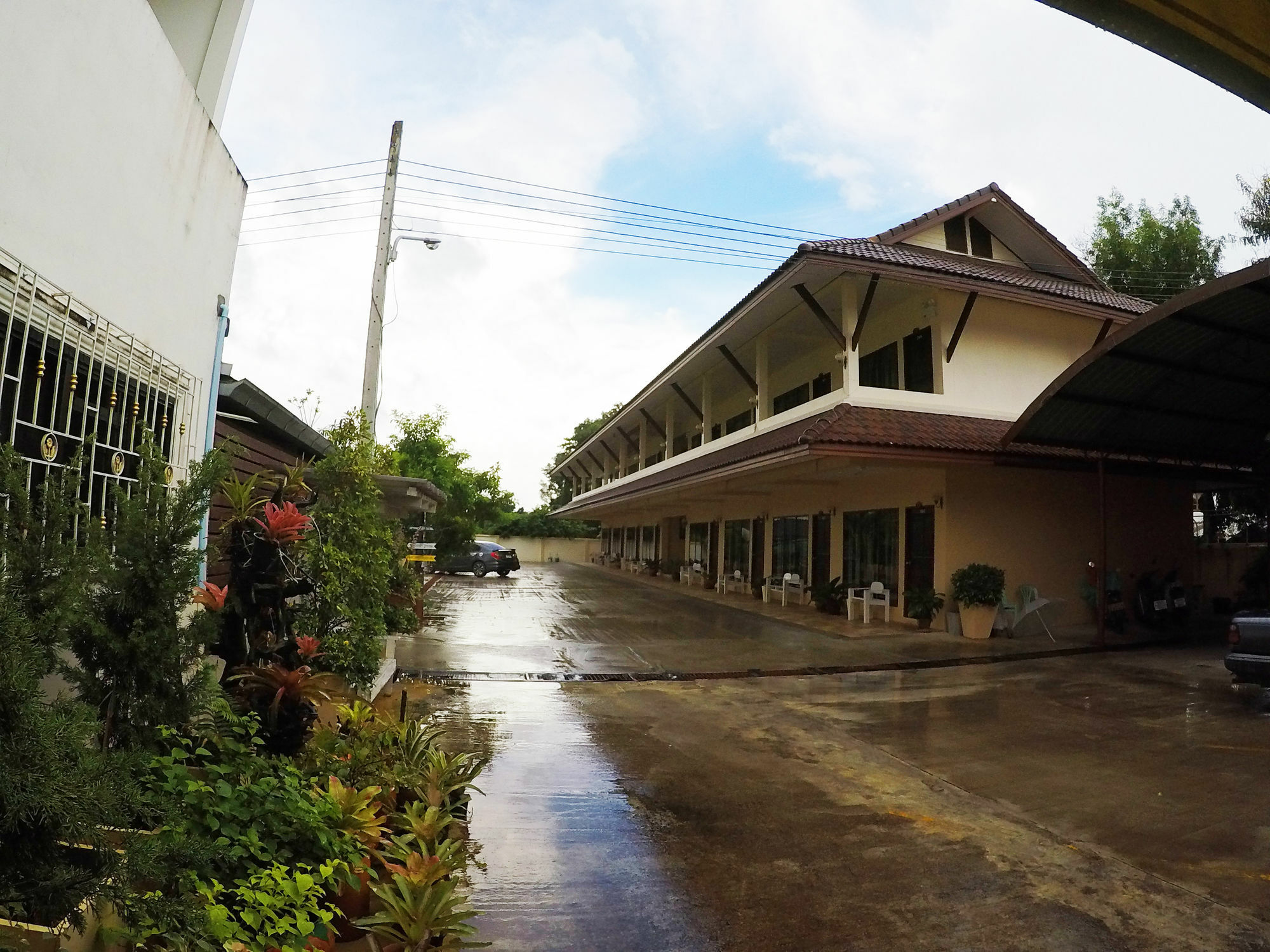 Hotel Baan Supannikar Nakhon Si Thammarat Zewnętrze zdjęcie